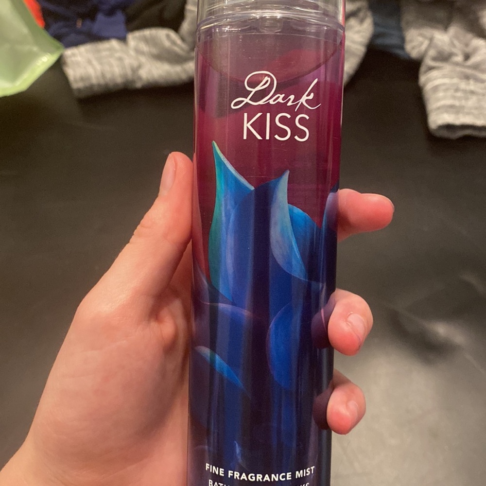 Perfume - Picture 4 of 4